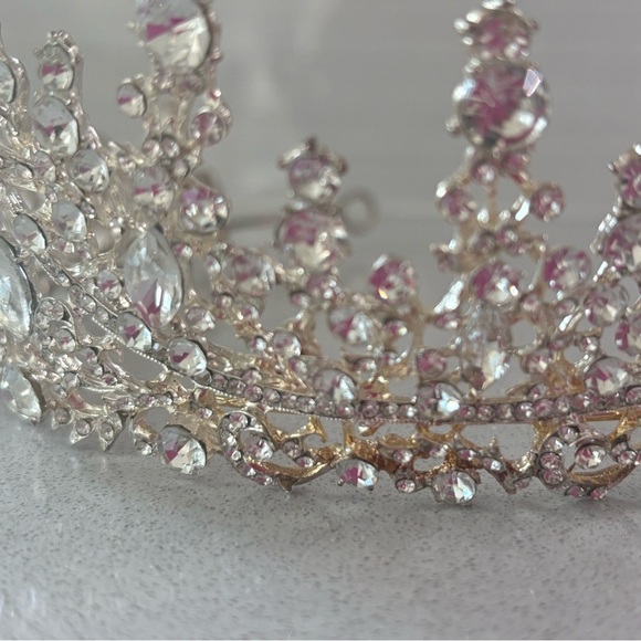 Silver Crystal Bridal Tiara Crown - Elegant Hair Accessory main image 5